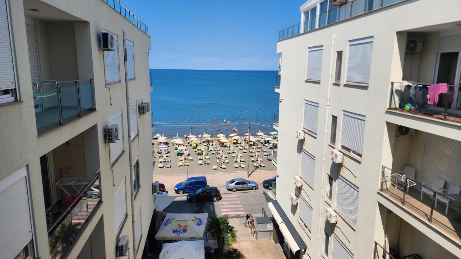 Roxhensi Shëngjin Exterior foto