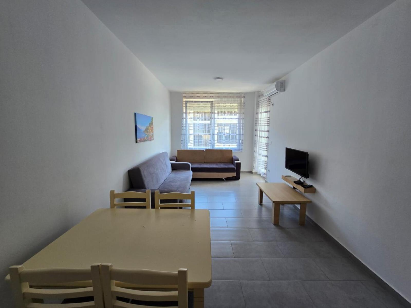 Roxhensi Shëngjin Exterior foto